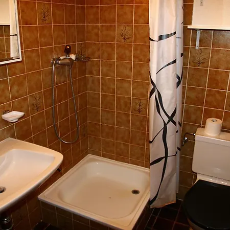 Greppons O 002 - Mountain 6 Pers Apartment Veysonnaz